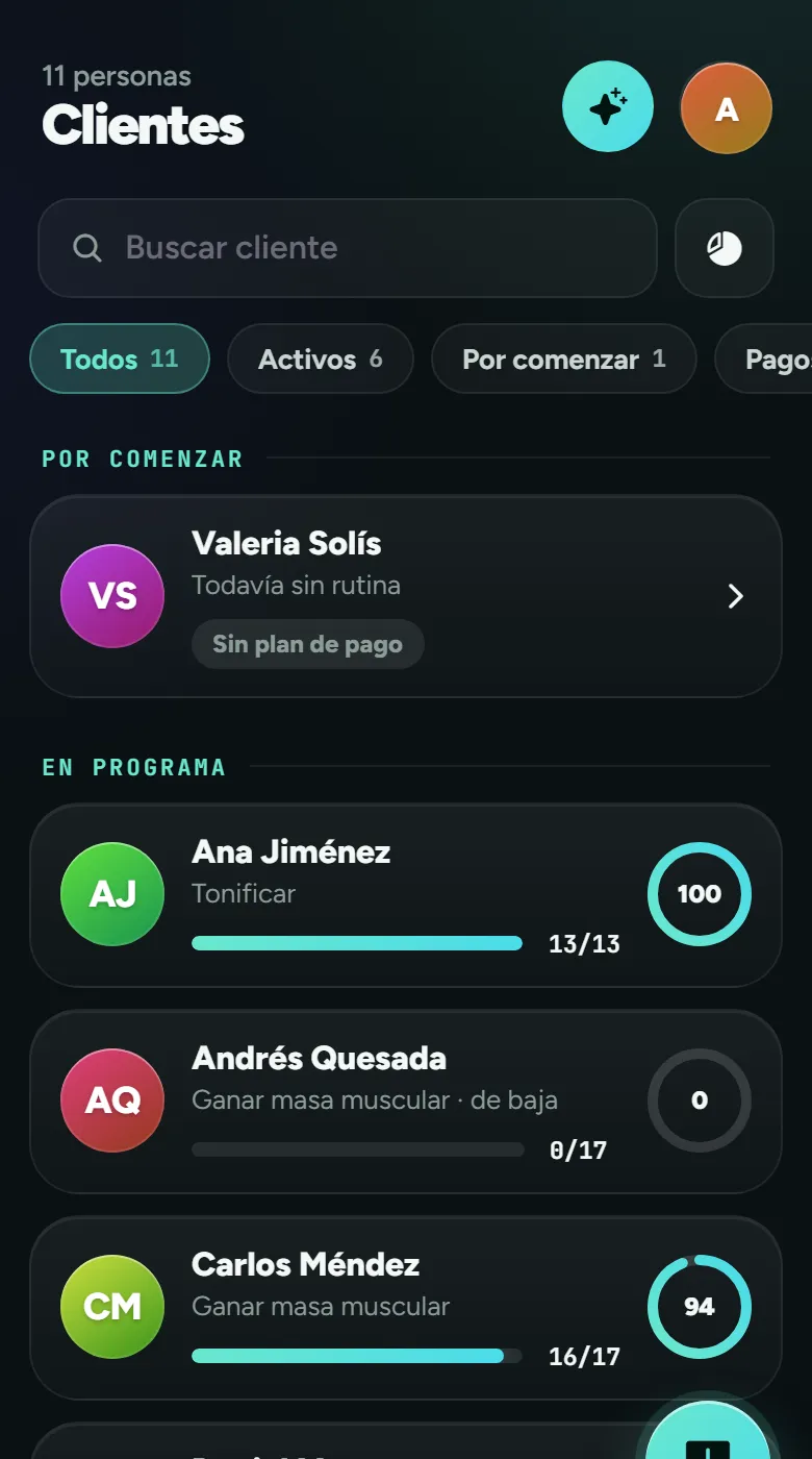 Lista de clientes de Andrew Coaching en el celular